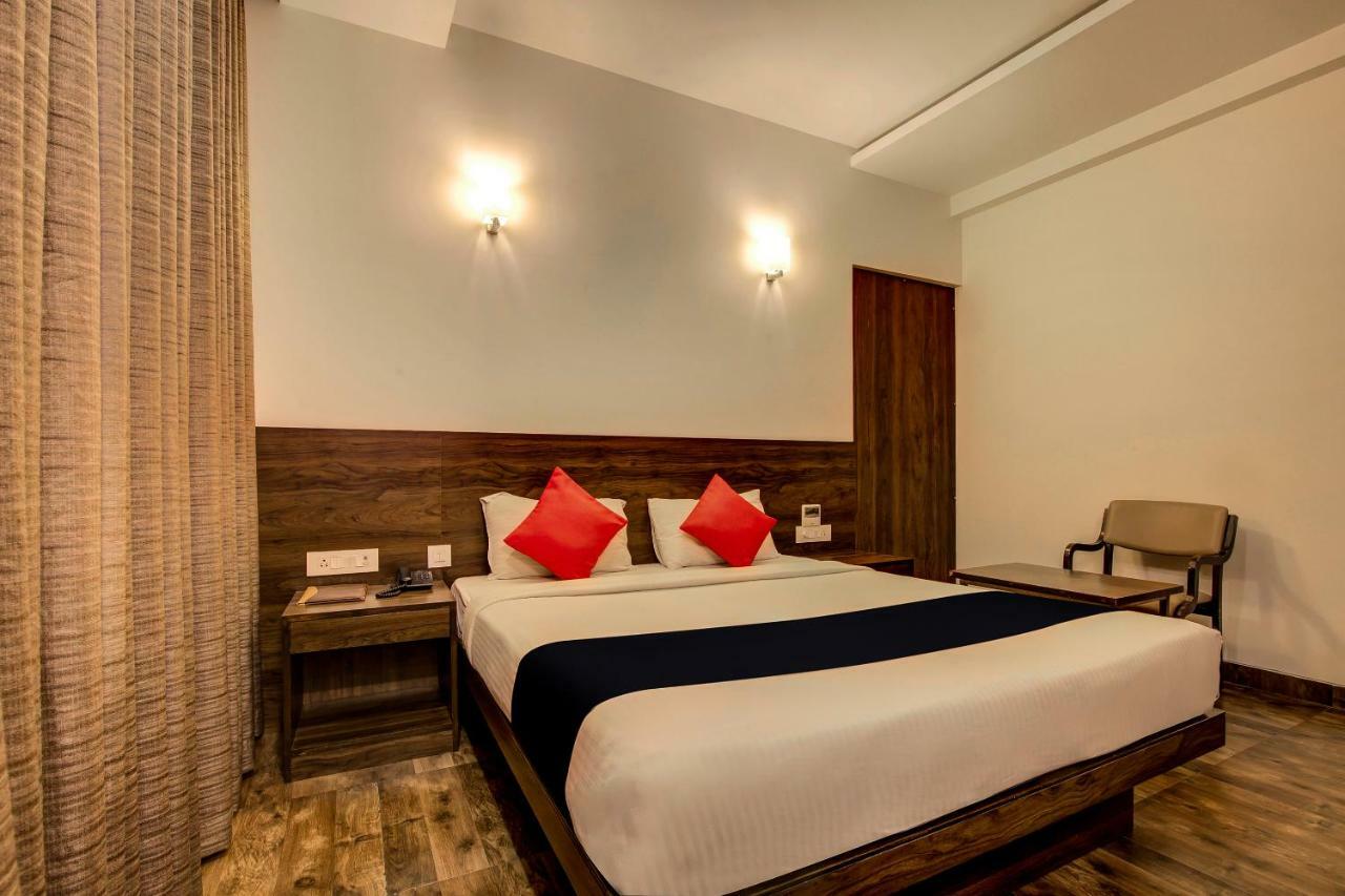 Myspace Hotels Silverstar Бангалор Номер фото