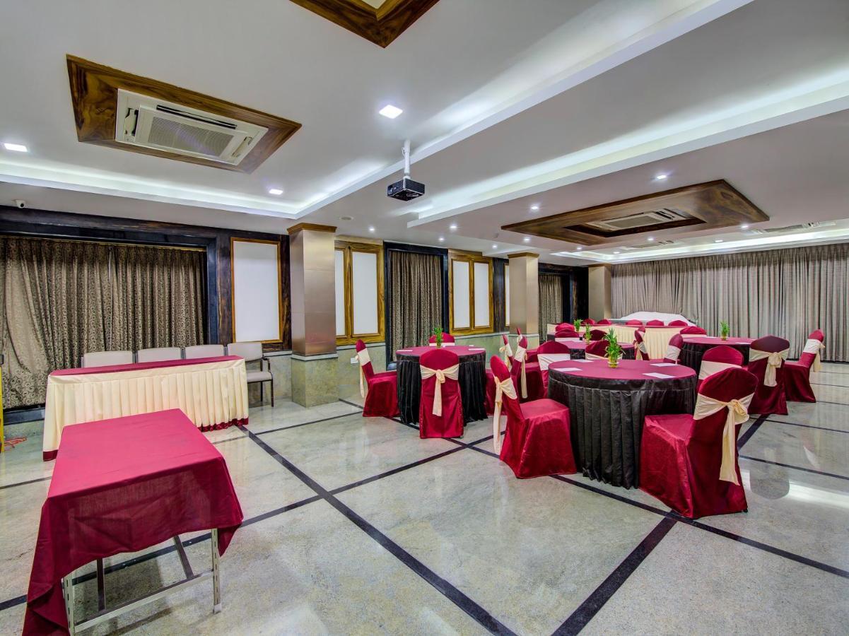 Myspace Hotels Silverstar Бангалор Экстерьер фото